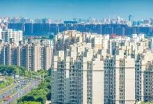 知名房企巨头上海总部大楼被6折甩卖，公司3年巨亏400亿元-程序员中文网