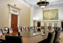 美联储会议纪要:多数官员支持年内进一步降息 路径分歧显著-程序员中文网