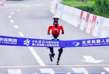 外媒热议人形机器人半马：中国在美竞争中“迈出关键一步”-程序员中文网
